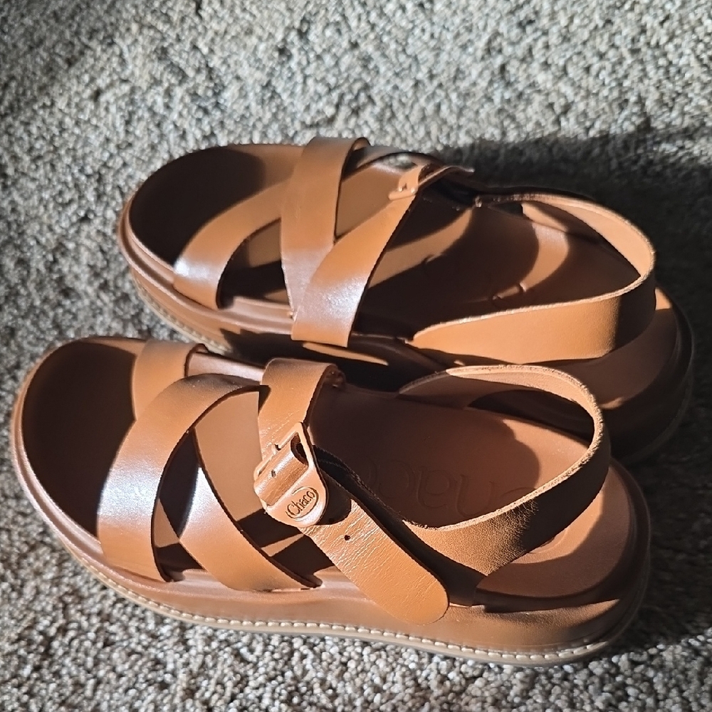 Chaco Tan Women's Midofrm Townes Sandals